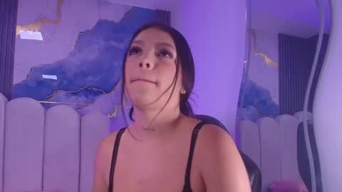 vicky online show from May 12, 12:02 pm