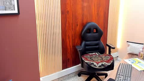 Snapshot of vickyjohnson1 chatting on February 6, 1:49 am Vicky online show from February 6, 1:49 am