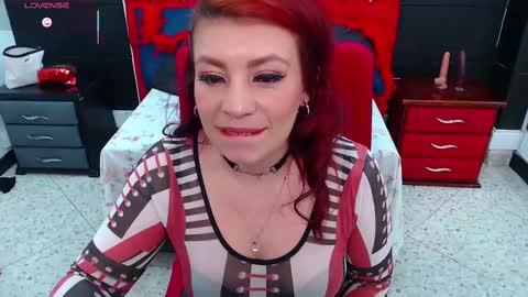 Snapshot of vickyjohnson1 chatting on February 16, 12:19 am Vicky online show from February 16, 12:19 am