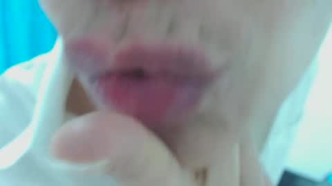 vickyjuice1 online show from April 17, 3:37 pm