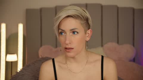 Snapshot of vickysecret96 chatting on January 28, 5:35 pm vickysecret96 online show from January 28, 5:35 pm