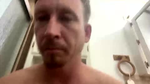 vicrobertson595 online show from October 28, 6:06 am