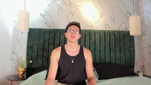 Victor Oliveira online show from March 27, 7:46 pm