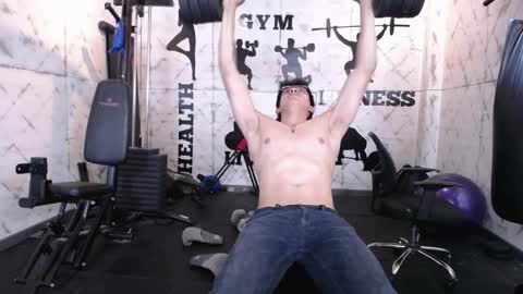 Victor Oliveira online show from March 28, 7:46 pm