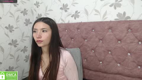 Snapshot of victoria017 chatting on January 4, 8:28 am Victoria online show from January 4, 8:28 am