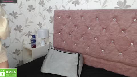 Snapshot of victoria017 chatting on January 24, 6:57 am Victoria online show from January 24, 6:57 am