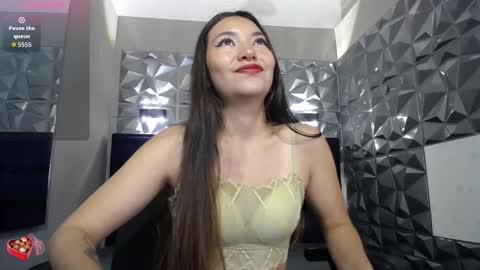 Snapshot of victoria017 chatting on October 13, 2:44 am Victoria online show from October 13, 2:44 am