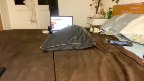 Snapshot of victoria97 chatting on December 4, 4:05 pm Victoria97 online show from December 4, 4:05 pm