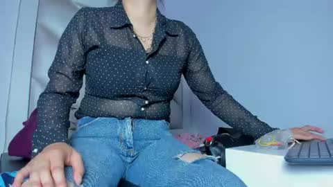 Victoria online show from July 13, 9:06 pm