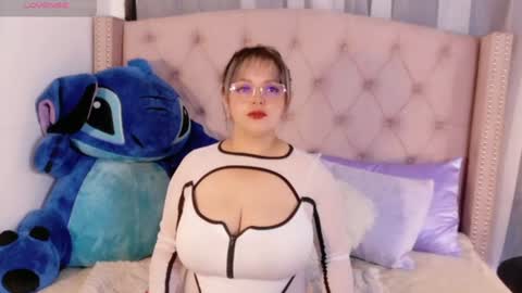 victoria_cherry_ online show from July 9, 11:36 am