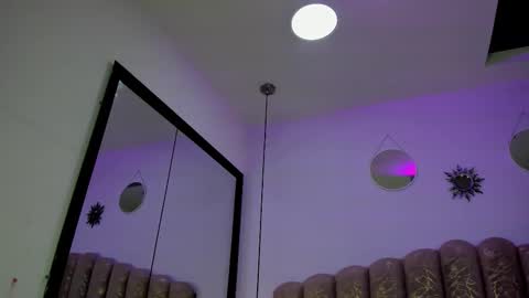 valentina online show from February 19, 12:12 pm