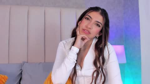 Snapshot of victoria_joliegb chatting on December 19, 12:56 pm Victoria Lozano online show from December 19, 12:56 pm