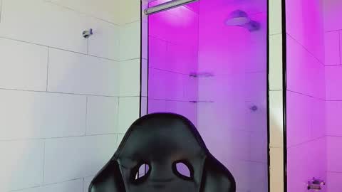 Victoria online show from November 4, 7:13 pm