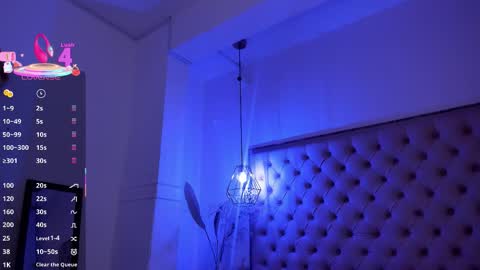 Snapshot of victoria_kitt chatting on November 22, 7:57 pm victoria_kitt online show from November 22, 7:57 pm