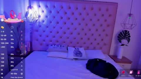 Snapshot of victoria_kitt chatting on November 23, 7:13 pm victoria_kitt online show from November 23, 7:13 pm