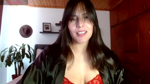 Snapshot of victoria_martelo chatting on May 13, 6:16 pm VICTORIA MARTELO online show from May 13, 6:16 pm