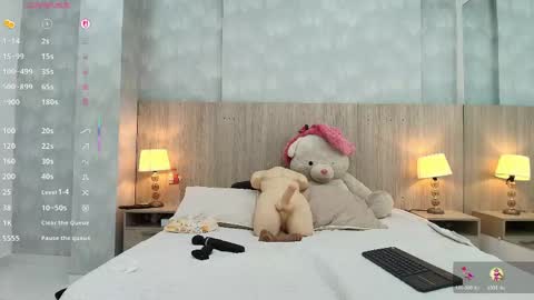 victoria_pachon online show from April 18, 7:07 pm