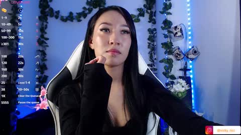 Snapshot of victoria_ricci_a chatting on November 6, 4:02 am Victoria online show from November 6, 4:02 am