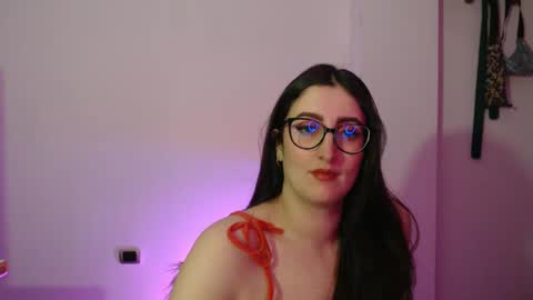 Snapshot of victoria_riider chatting on November 22, 9:25 pm Victoria online show from November 22, 9:25 pm