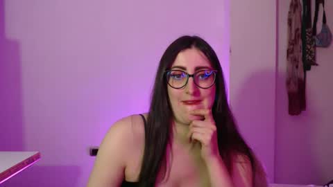 Snapshot of victoria_riider chatting on December 1, 8:58 pm Victoria online show from December 1, 8:58 pm