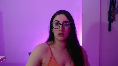 Victoria online show from December 15, 9:08 pm