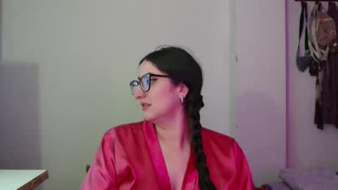 Victoria online show from March 7, 9:45 pm