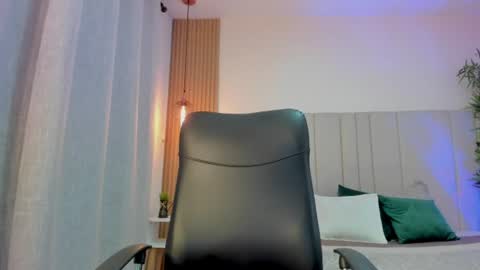 Snapshot of victoria_rossee chatting on June 27, 1:39 pm VICTORIA online show from June 27, 1:39 pm