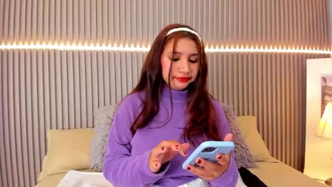 Snapshot of victoria_rossee chatting on July 17, 12:45 pm VICTORIA online show from July 17, 12:45 pm