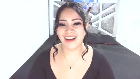 victoria_rossx online show from May 15, 11:56 pm