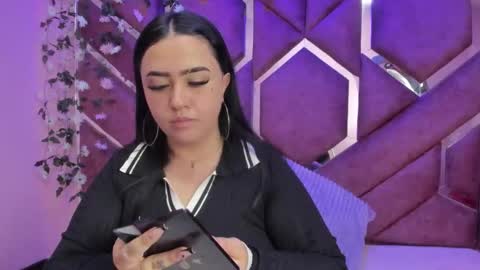 Victoria online show from December 20, 8:16 pm