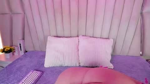 Snapshot of victoria_rossy_ chatting on July 10, 9:06 pm Victoria online show from July 10, 9:06 pm
