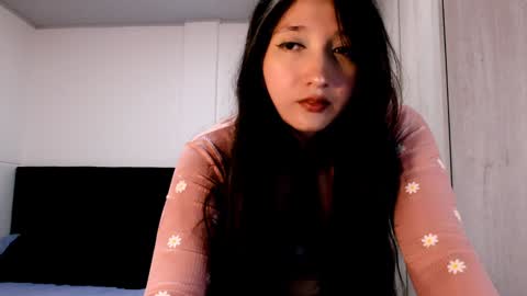 Snapshot of victoria_smile_ chatting on January 26, 11:29 pm Victoria online show from January 26, 11:29 pm