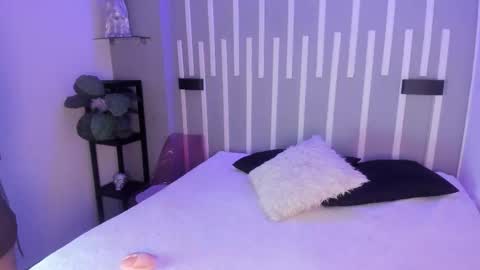 victoriaa2_doll online show from January 10, 12:18 pm