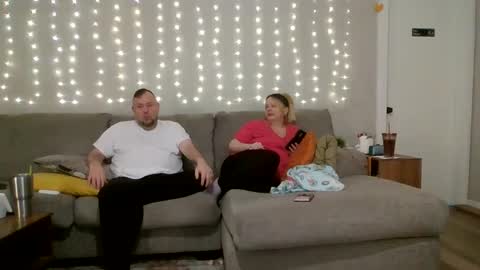 Snapshot of victoriaandjesse chatting on September 27, 8:14 pm Victoria and Jesse online show from September 27, 8:14 pm