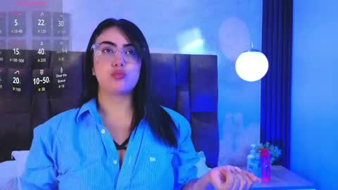 Victoria Andrade online show from April 11, 12:42 pm