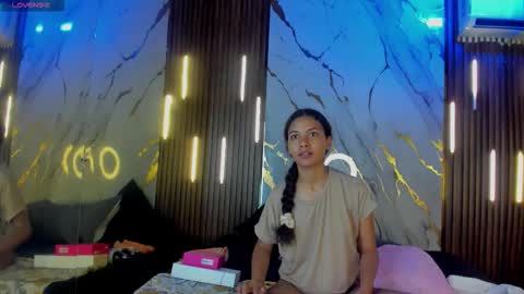 Snapshot of victoriaduarte chatting on November 10, 8:41 pm Victoria online show from November 10, 8:41 pm