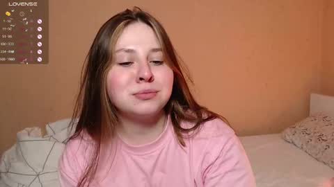 Snapshot of victoriassecrets_ chatting on February 23, 11:11 am victoriassecrets_ online show from February 23, 11:11 am