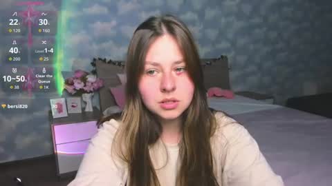 Snapshot of victoriassecrets_ chatting on July 9, 4:33 pm victoriassecrets_ online show from July 9, 4:33 pm