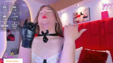 Snapshot of victoriastrom_ chatting on May 17, 7:21 pm victoriastrom online show from May 17, 7:21 pm