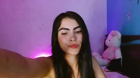 victoriia_henao_ online show from March 5, 5:14 am