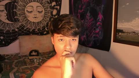 Snapshot of victorino_jhonson chatting on December 16, 2:57 am Victorino Jhonson online show from December 16, 2:57 am