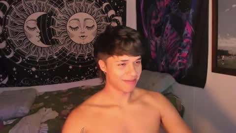 Snapshot of victorino_jhonson chatting on February 28, 1:26 am Victorino Jhonson online show from February 28, 1:26 am