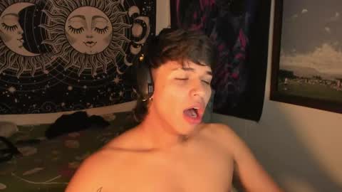 Snapshot of victorino_jhonson chatting on March 1, 4:15 am Victorino Jhonson online show from March 1, 4:15 am