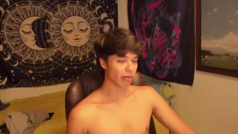 Snapshot of victorino_jhonson chatting on December 4, 12:42 am Victorino Jhonson online show from December 4, 12:42 am