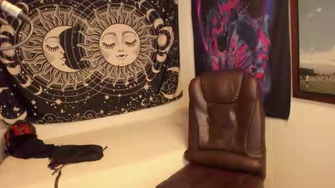 Snapshot of victorino_jhonson chatting on December 16, 2:38 am Victorino Jhonson online show from December 16, 2:38 am