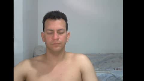 victormanuelq_1 online show from April 2, 4:15 pm
