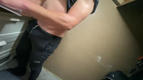 victorwitt91 online show from May 13, 8:27 pm