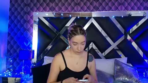 victtoria lee online show from April 13, 7:08 pm