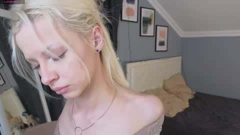 Eva online show from April 5, 12:24 pm