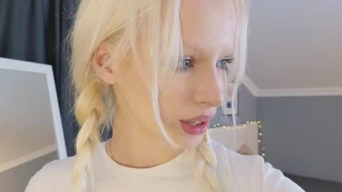 Eva online show from April 10, 12:21 pm